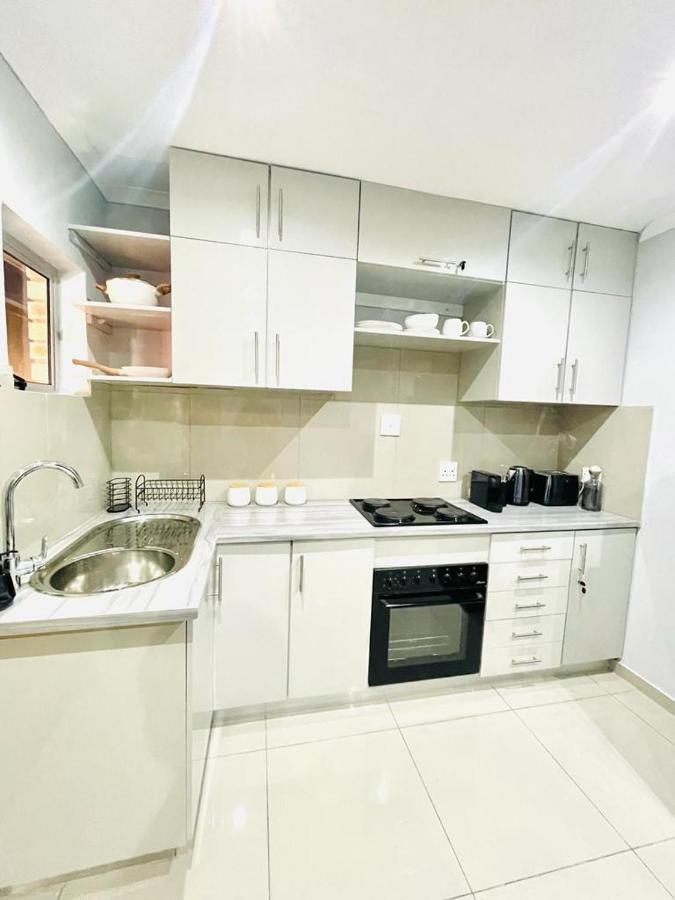 Trendy, Comfortable 1 Bedroom Apartments In Mthatha Exterior photo