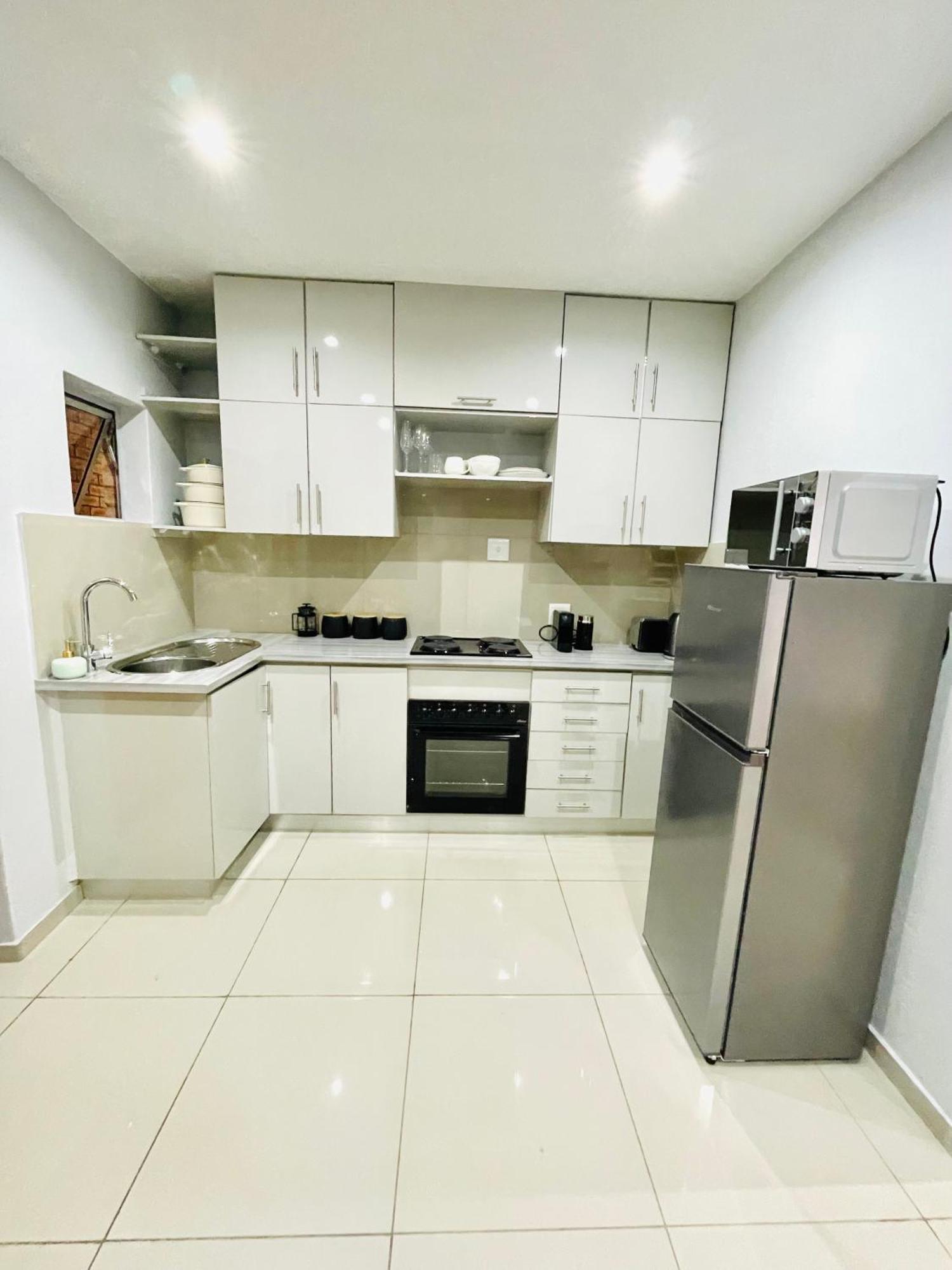 Trendy, Comfortable 1 Bedroom Apartments In Mthatha Exterior photo